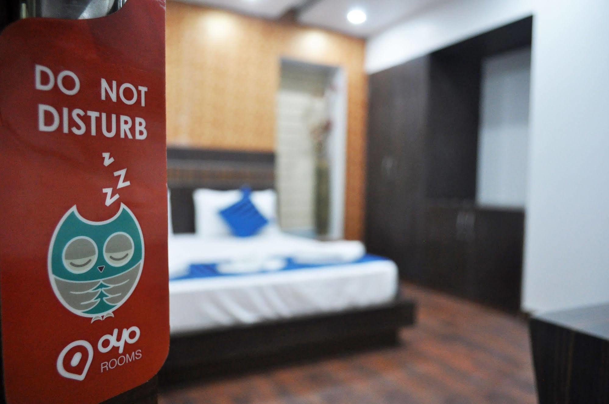 Hotel O Sehej Continental New Delhi Exterior photo